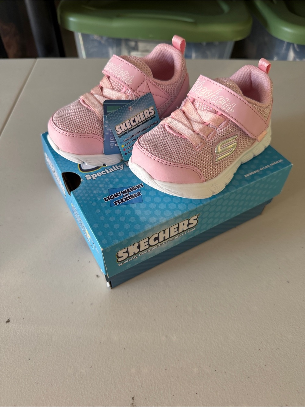 NEW Skechers Comfy Velcro Sneakers Pink Sparkle Size 5